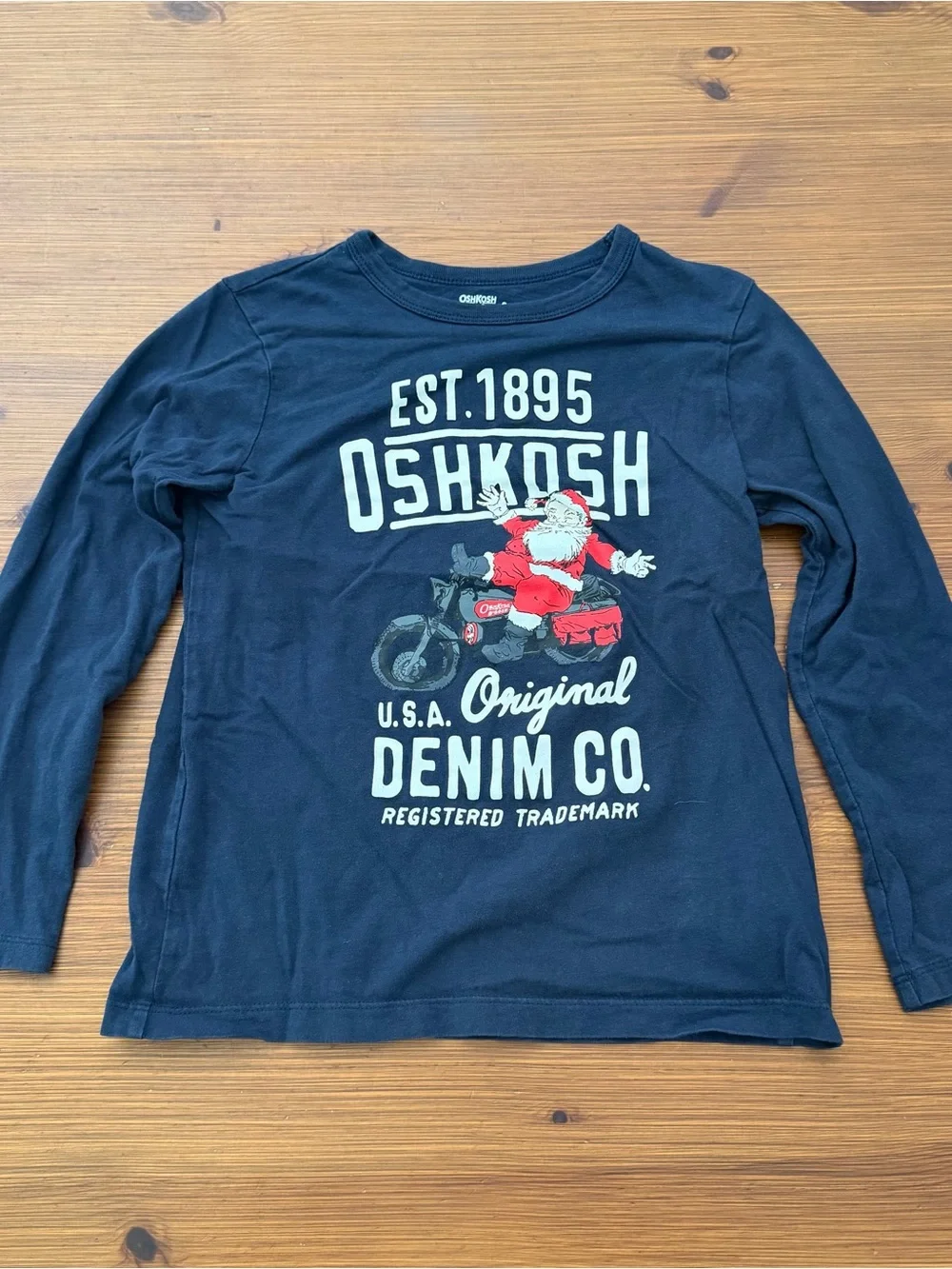 4/$13 Oshkosh Christmas Santa Ling Sleeve Shirt - Size 7